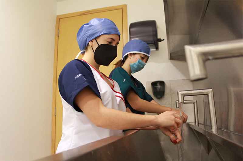 La Enfermería como parte importante en el Trasplante de Órganos; Dra. Irene Vázquez 