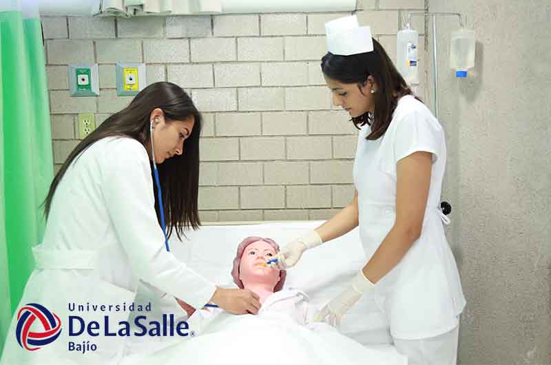 Rol de la Enfermería en el sector salud y su importancia; Mtra. Mónica Díaz Vela 