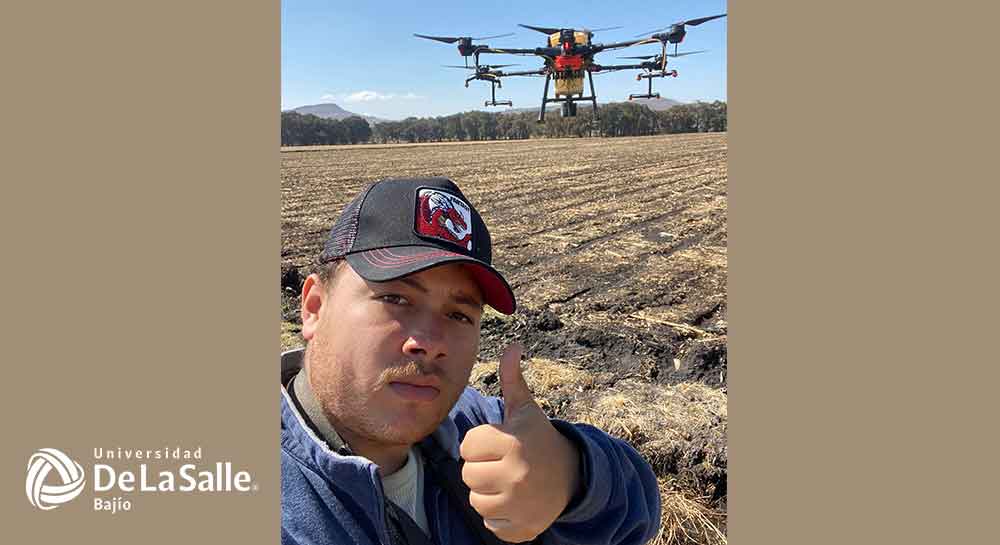El uso del drone como una herramienta en la Agricultura; Miguel Ángel Corona estudiante de 7mo semestre de Agronomía